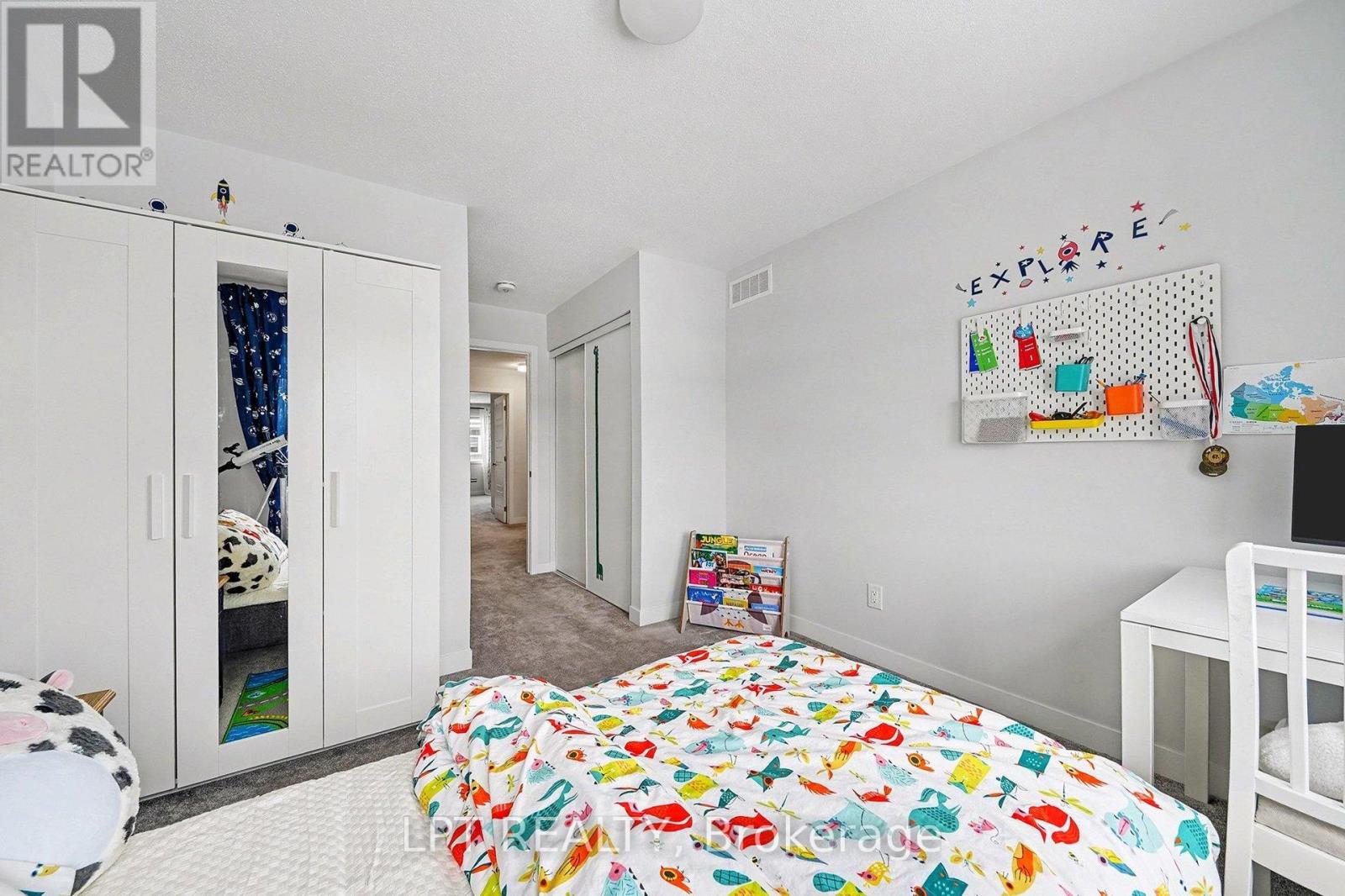 2485 Watercolours Way