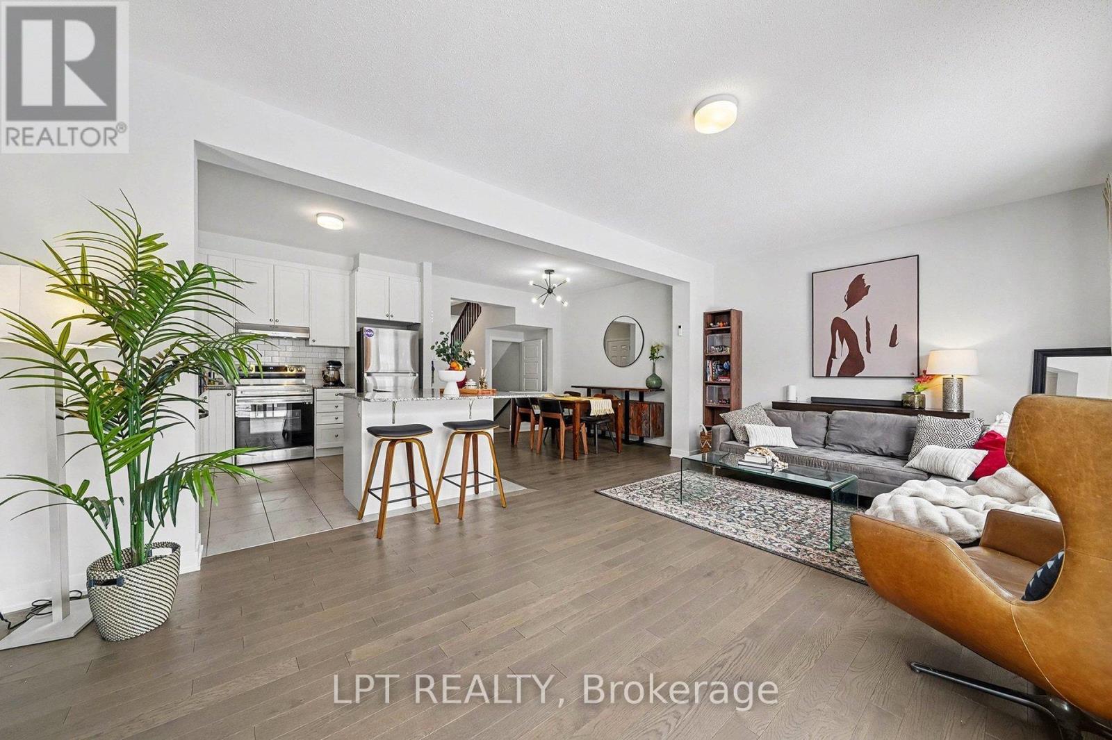 2485 Watercolours Way