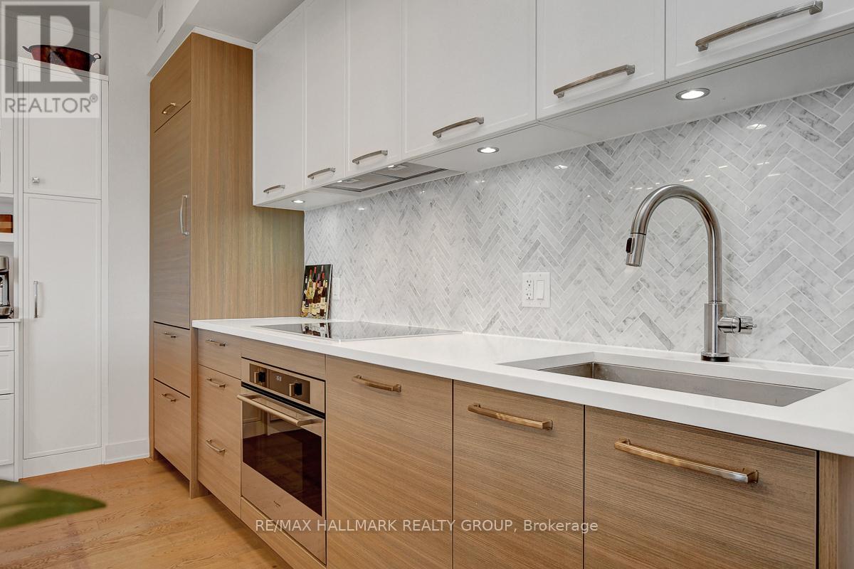 907 - 428 Sparks Street