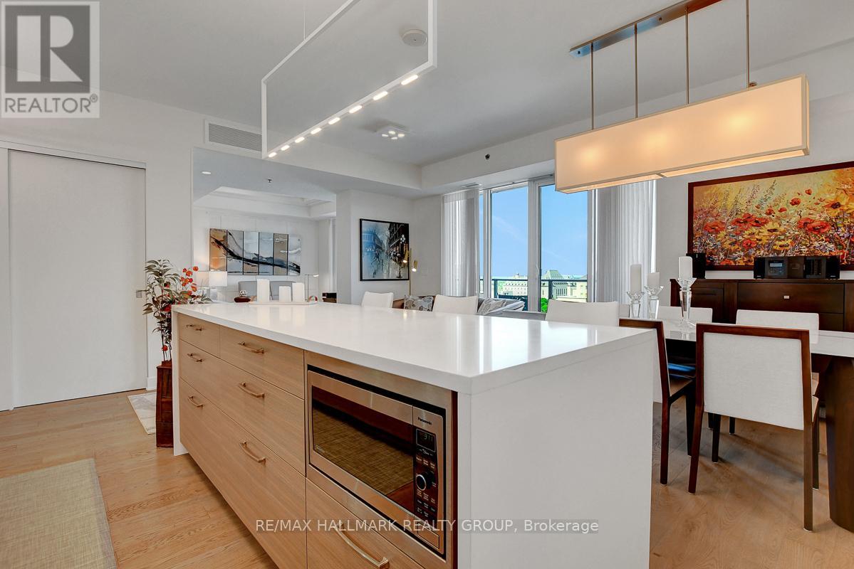 907 - 428 Sparks Street