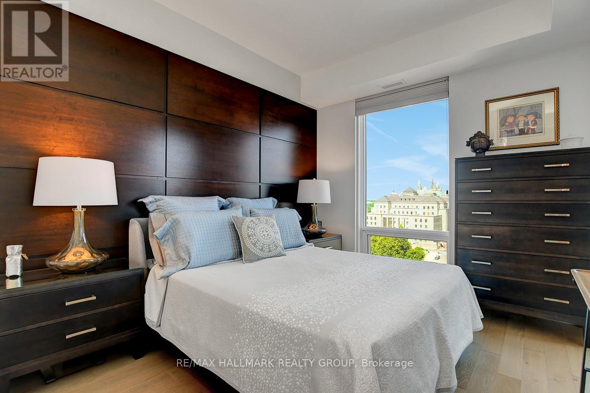 907 - 428 Sparks Street