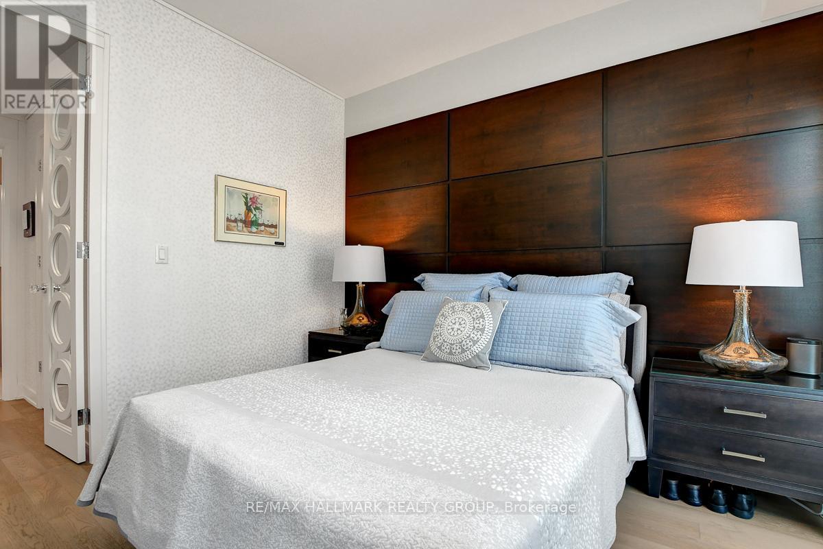 907 - 428 Sparks Street