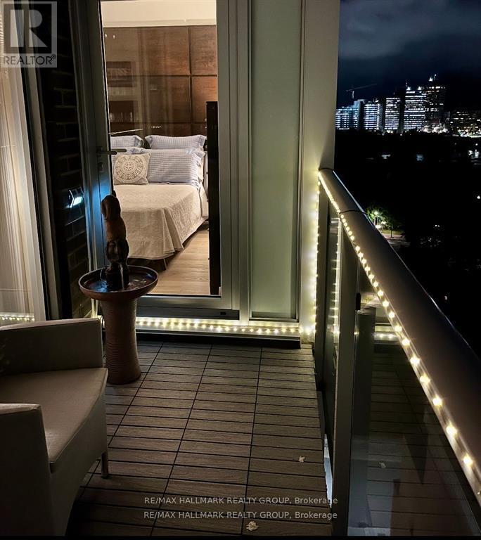 907 - 428 Sparks Street