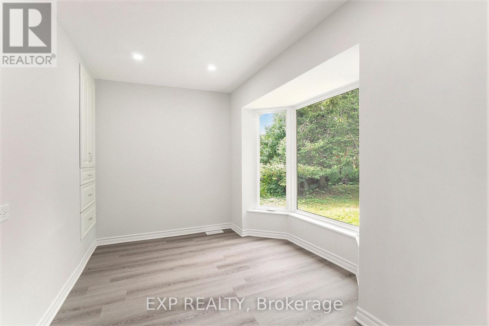 3854 Prince Of Wales Drive