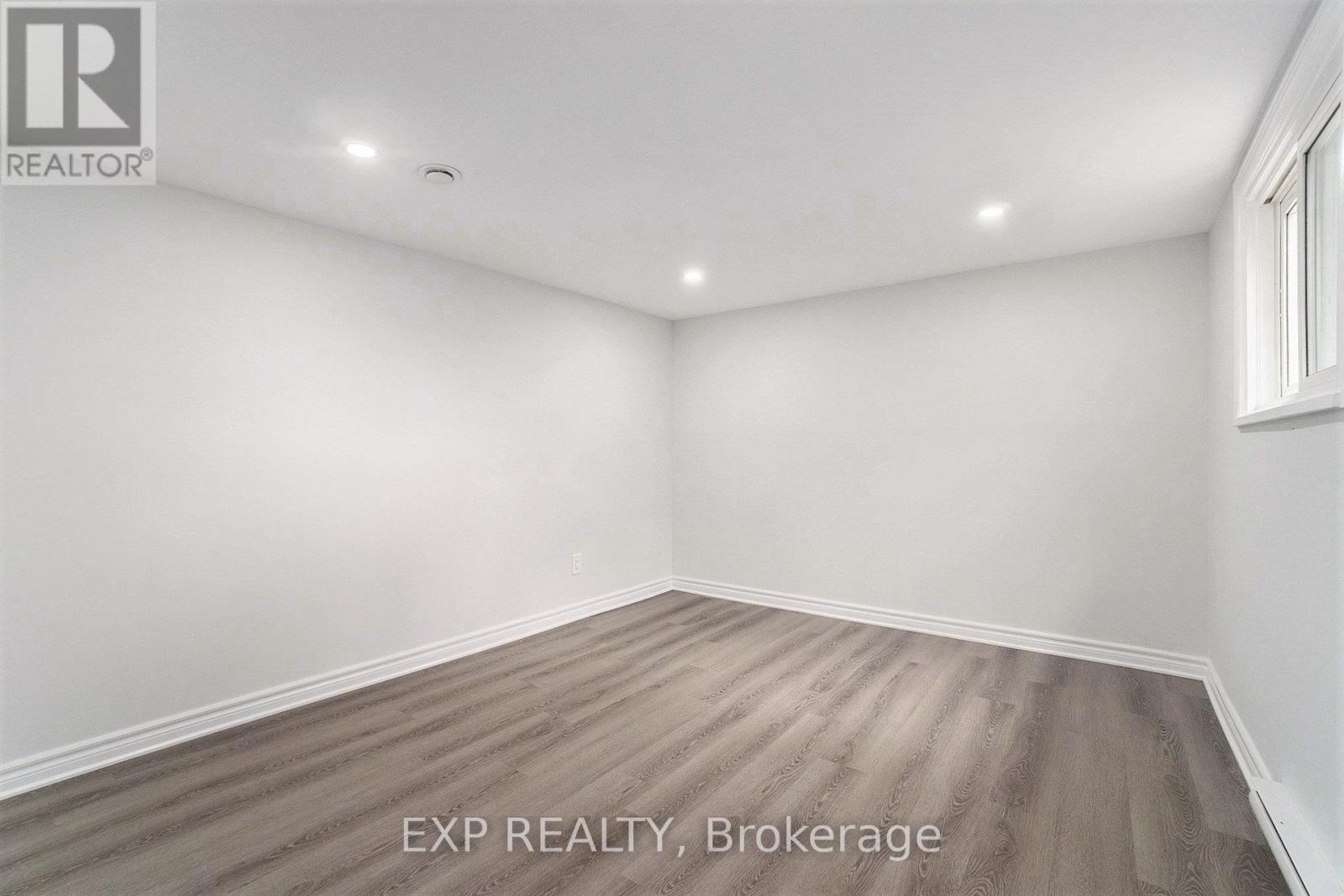 3854 Prince Of Wales Drive