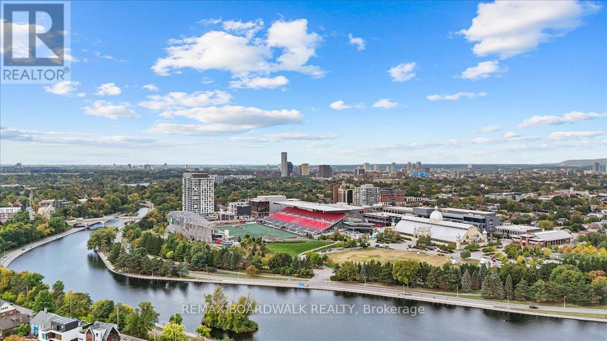 406 - 1035 Bank Street