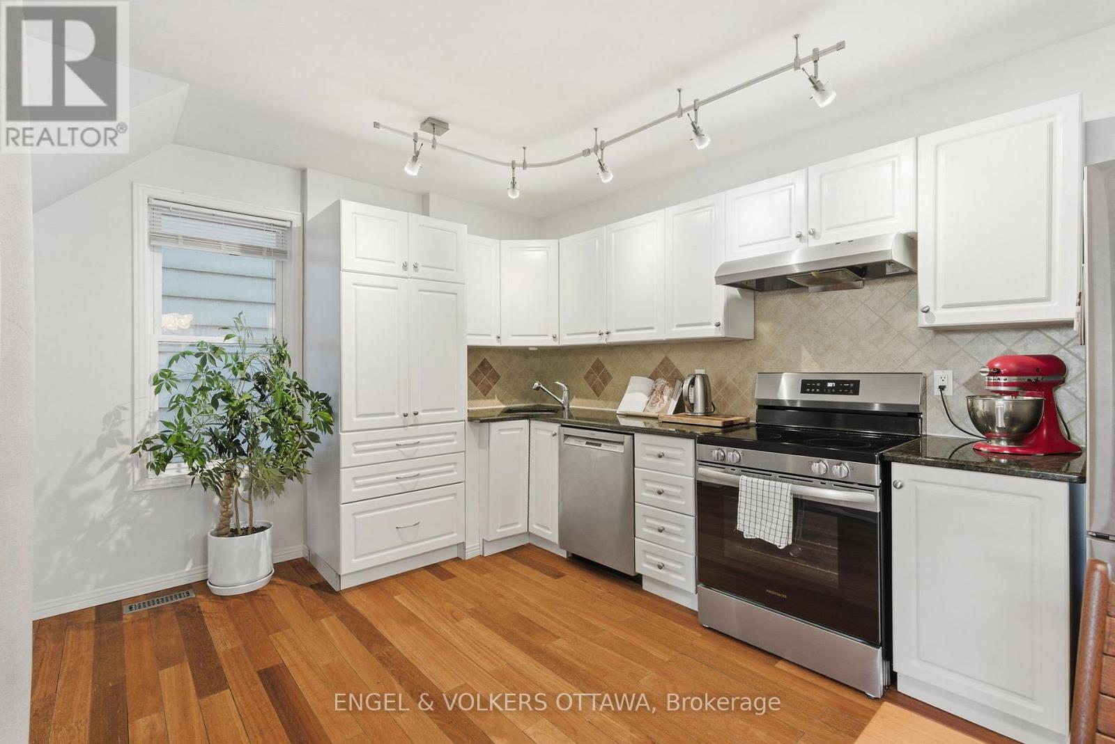 364 Arlington Avenue