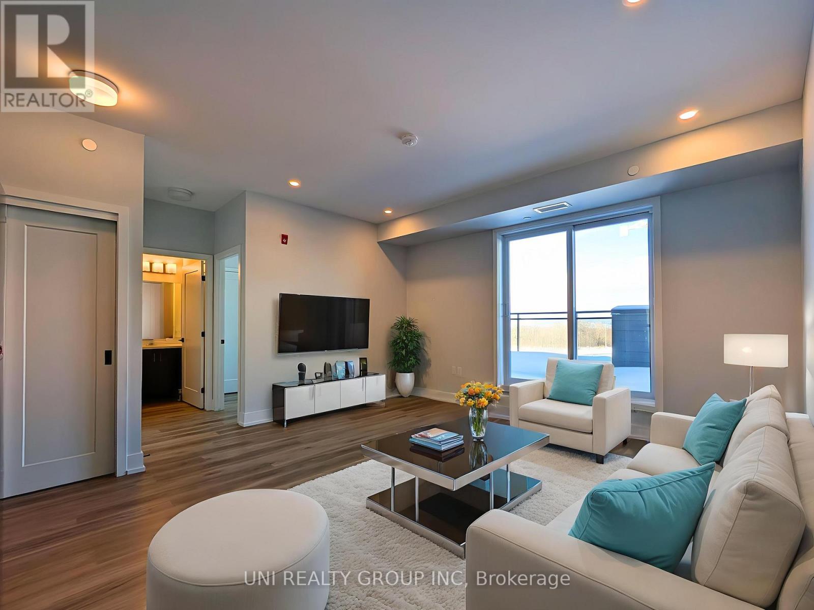 #513 - 1350 Hemlock Road