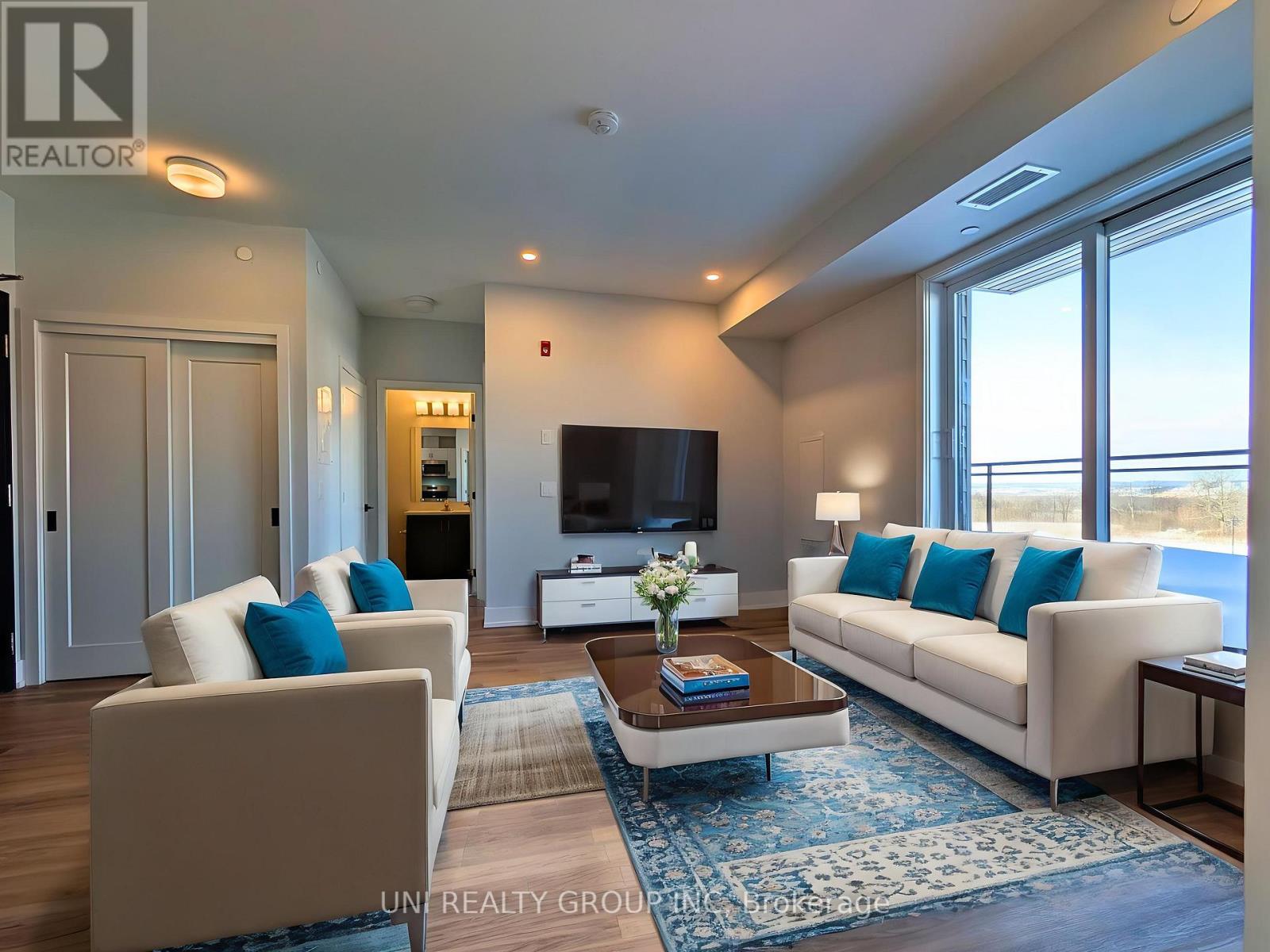 #513 - 1350 Hemlock Road