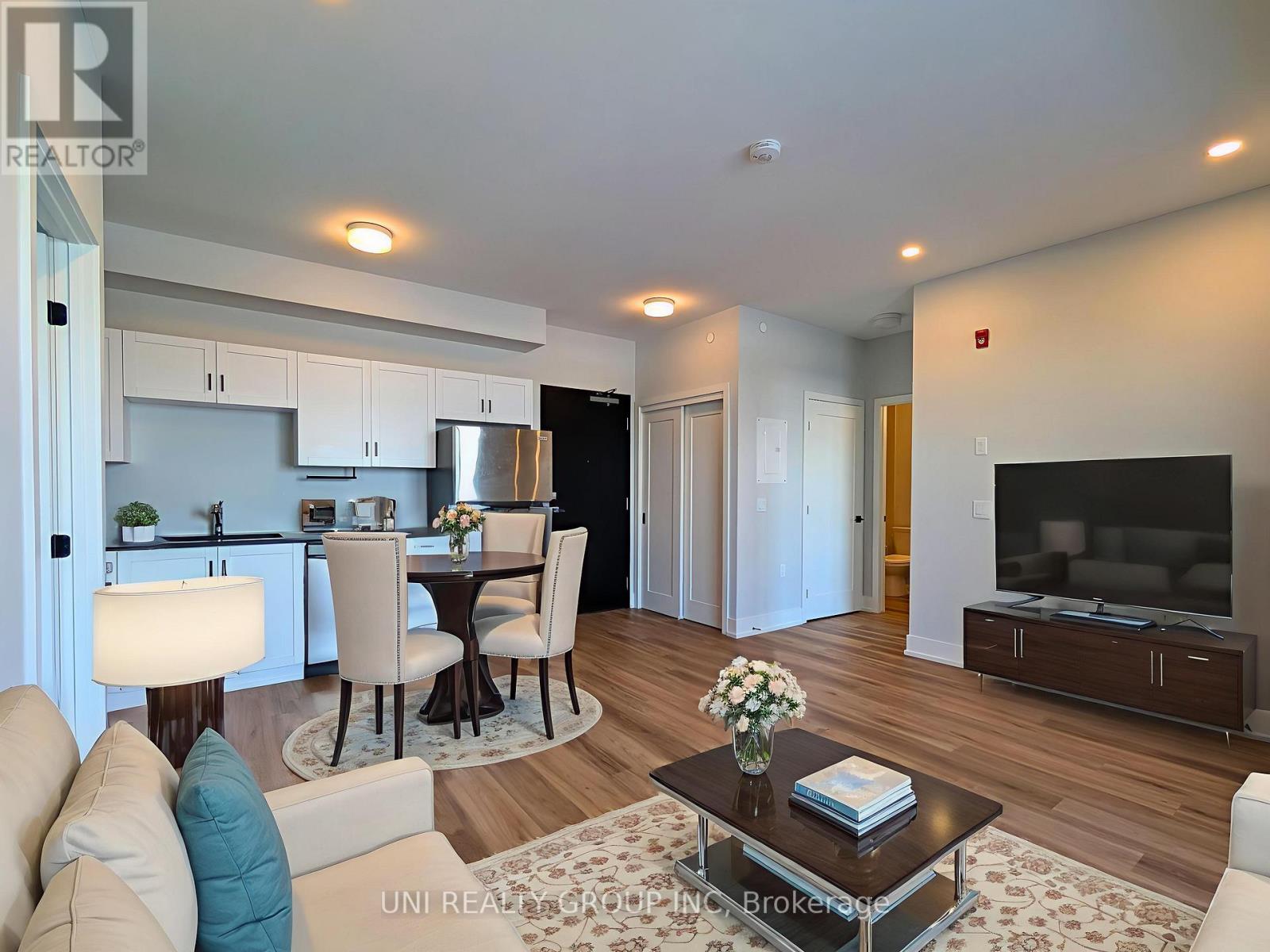 #513 - 1350 Hemlock Road