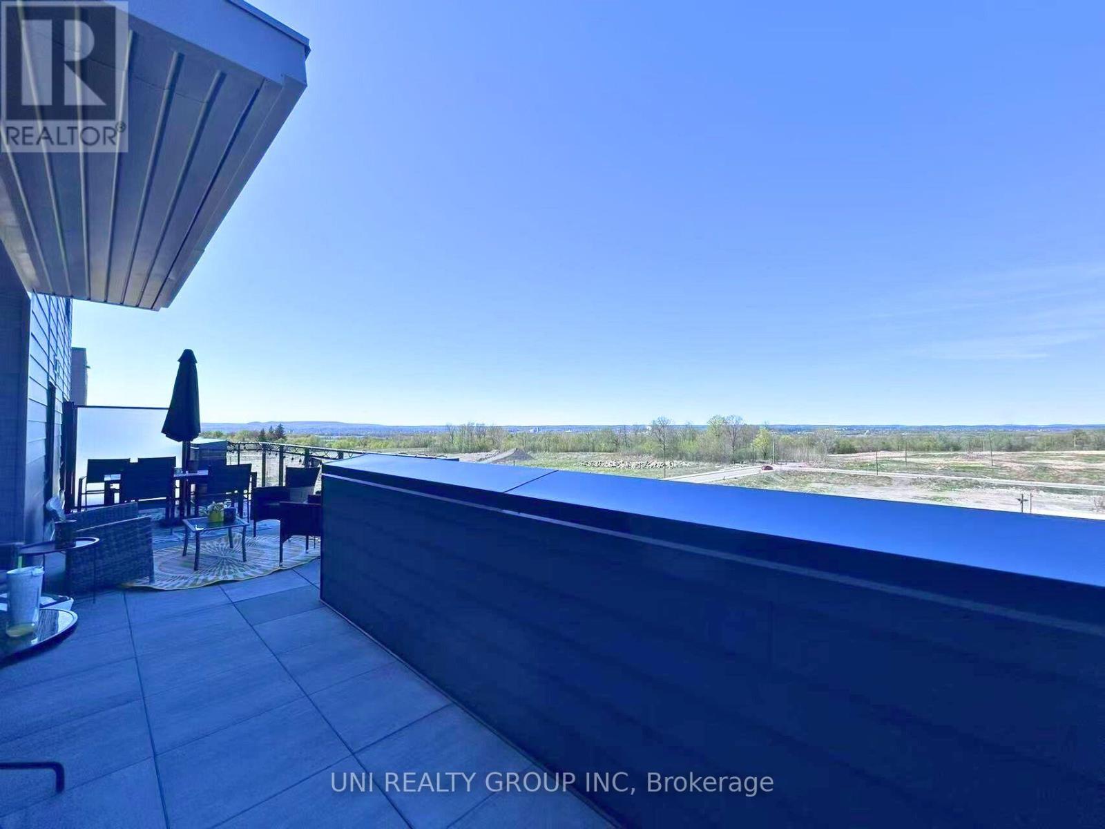 #513 - 1350 Hemlock Road