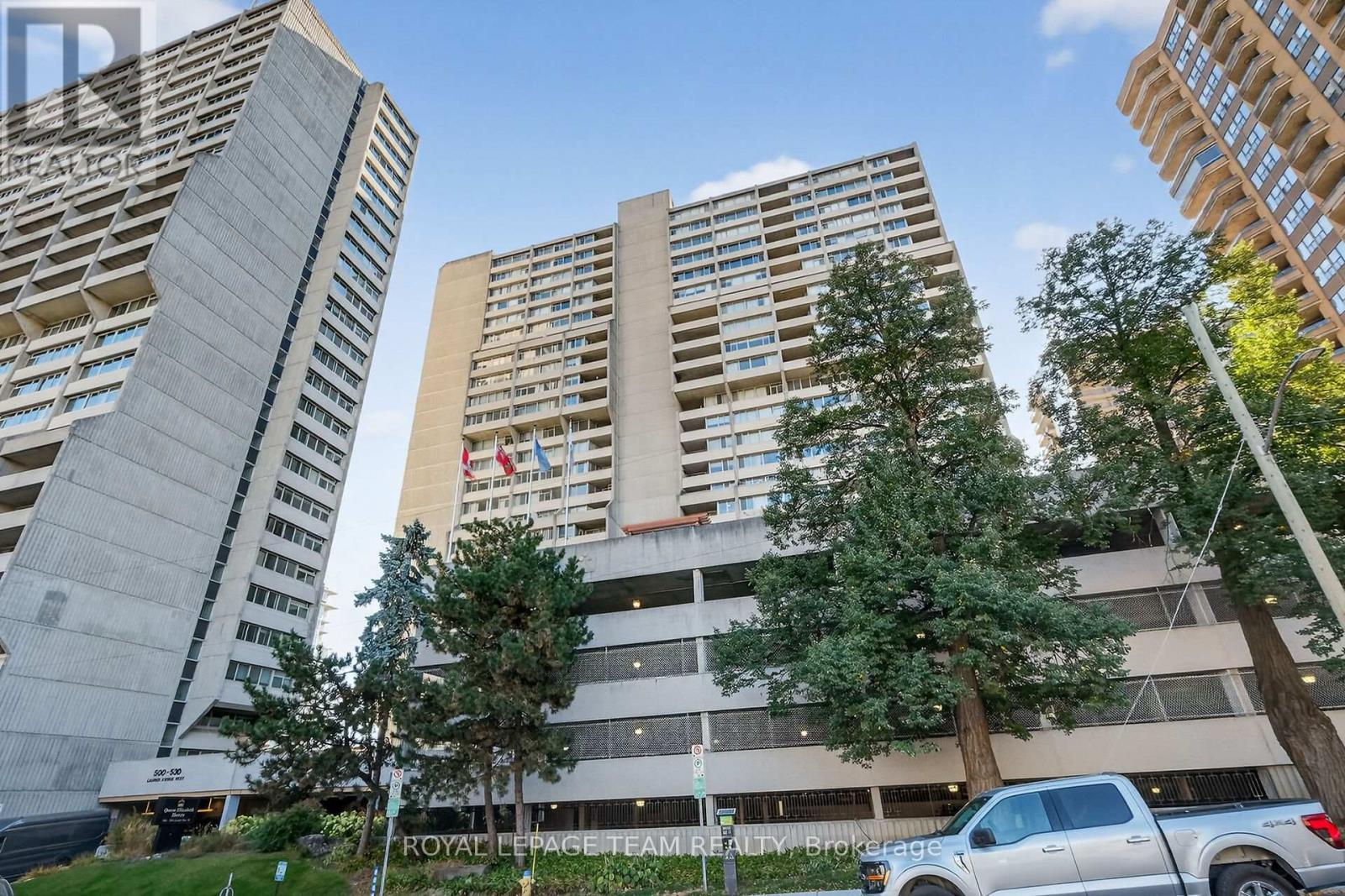 1801 - 530 Laurier Avenue W