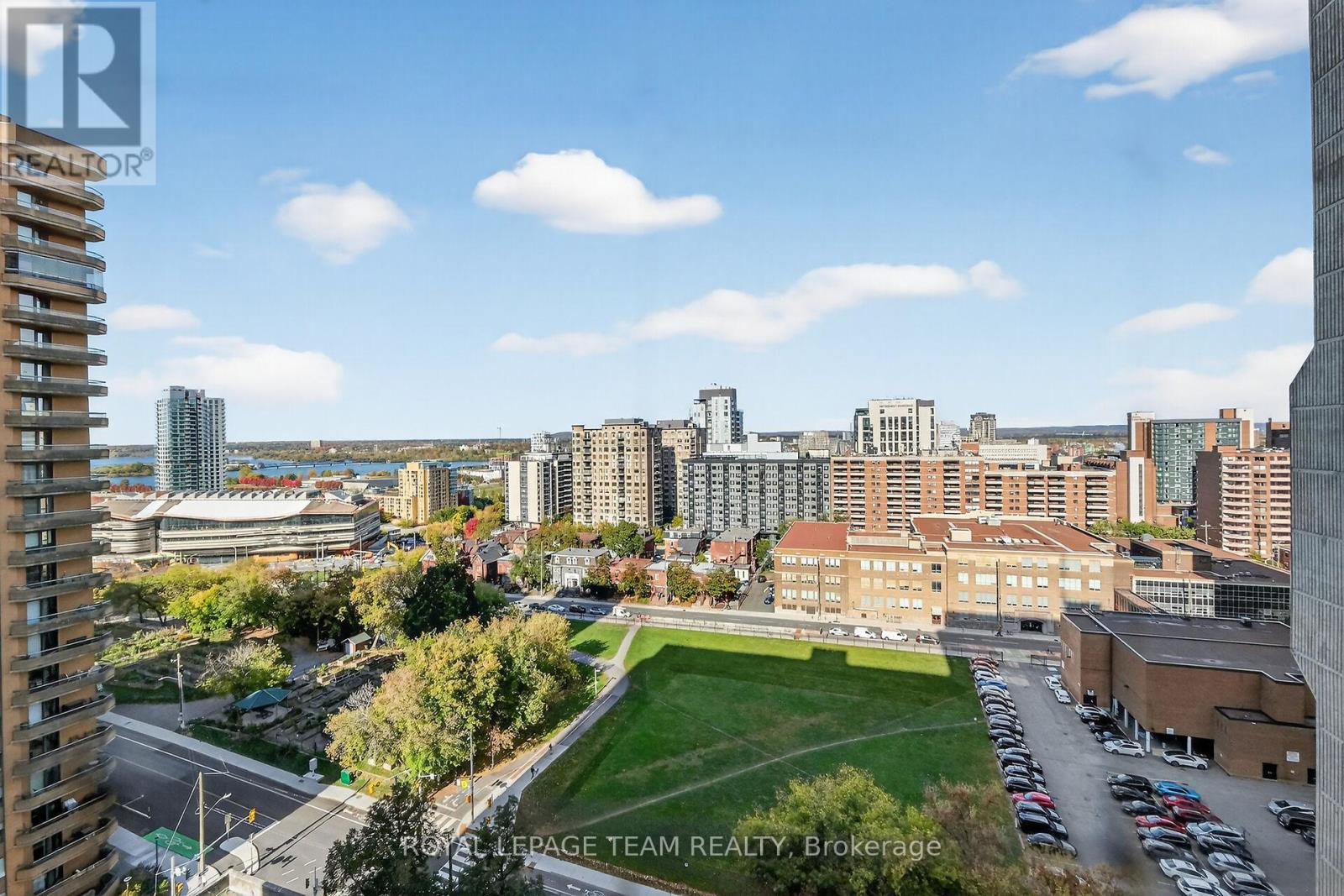 1801 - 530 Laurier Avenue W