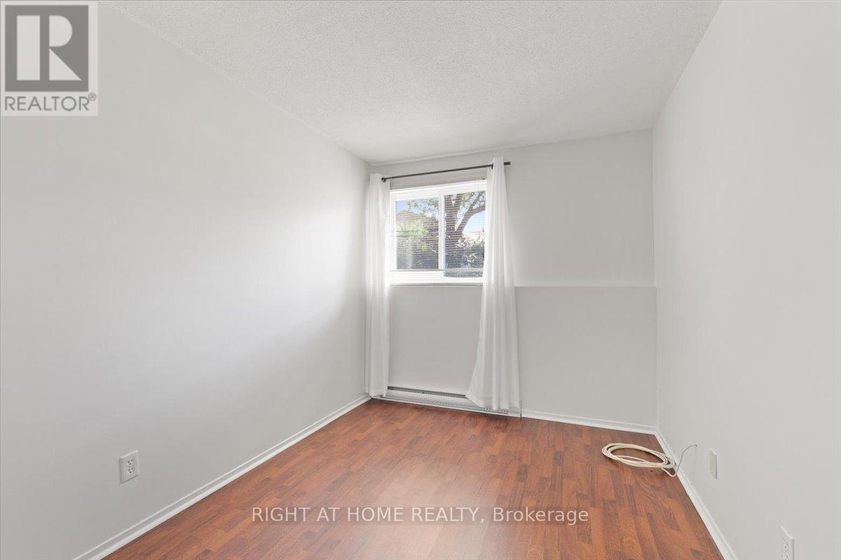 3 - 520 Fenerty Court