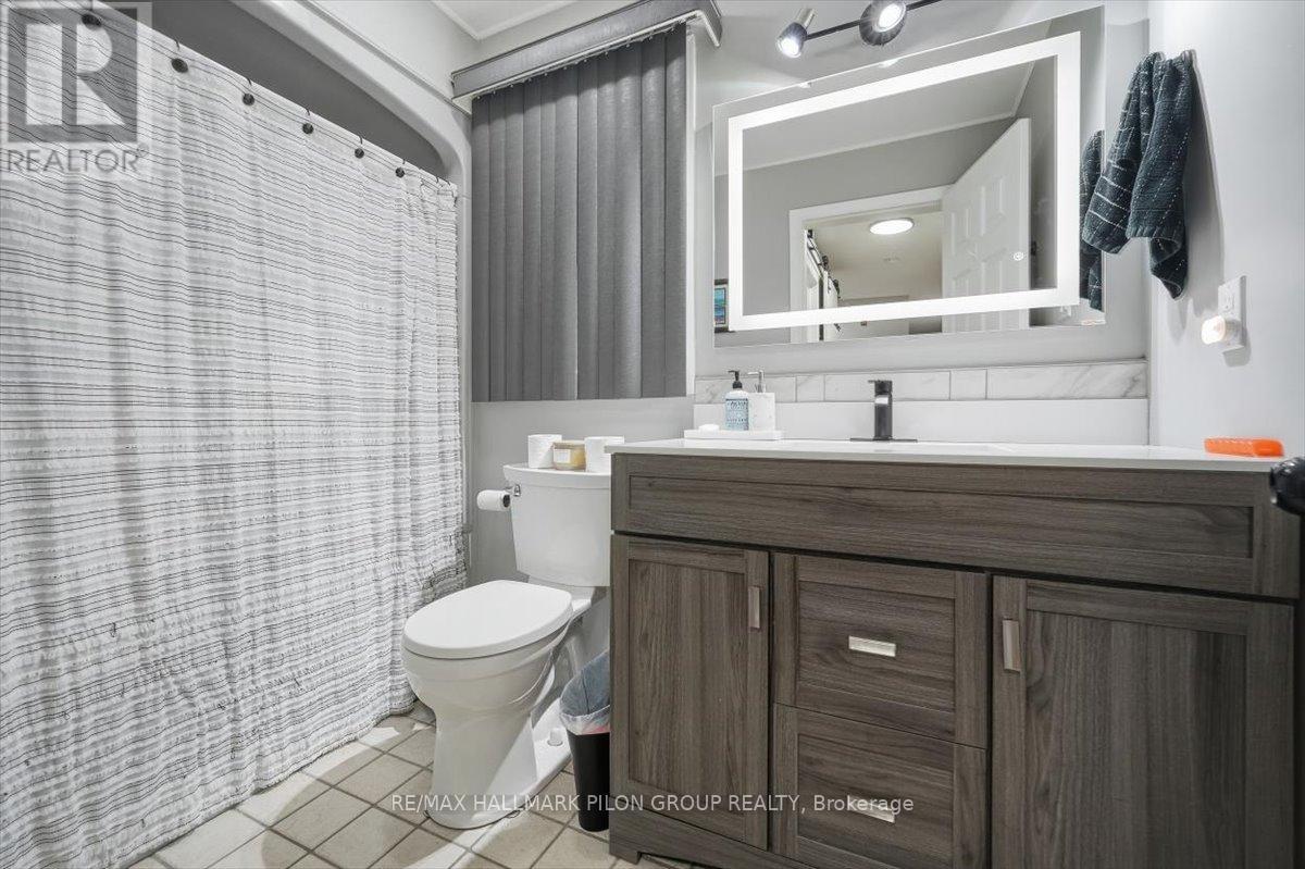 100 - 902 Notre Dame Street