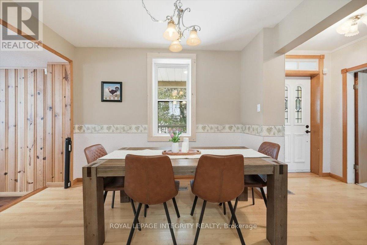 1814 Old Montreal Road