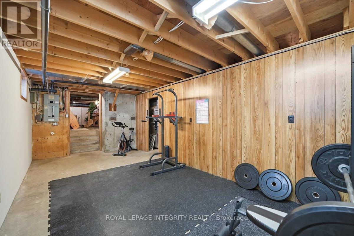 1814 Old Montreal Road