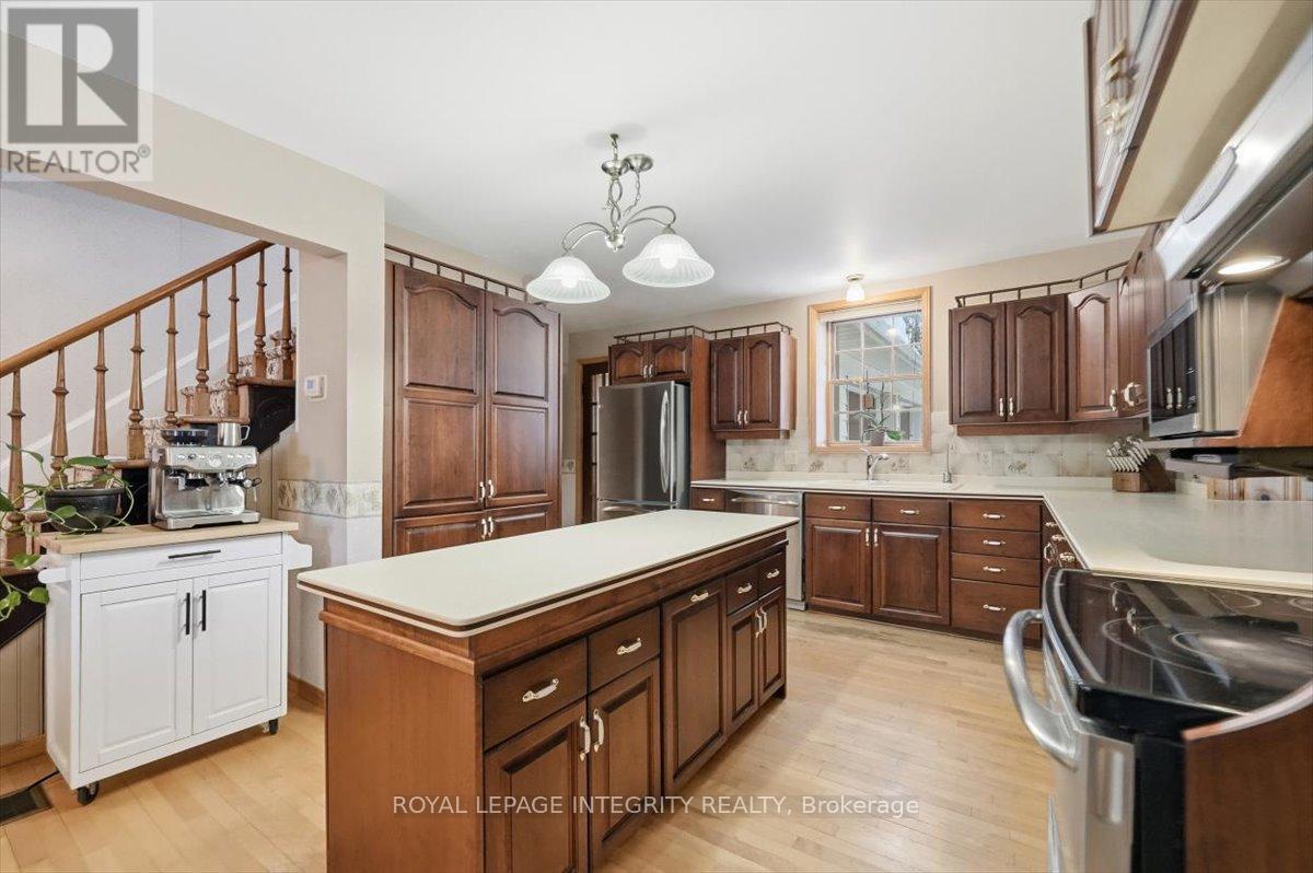 1814 Old Montreal Road