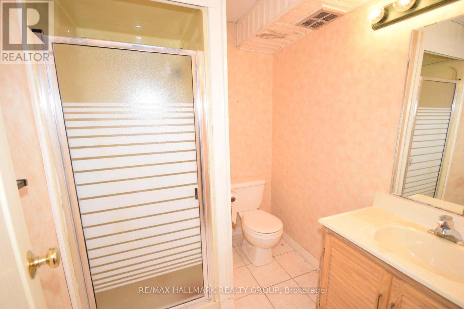 1749 Des Prairies Avenue