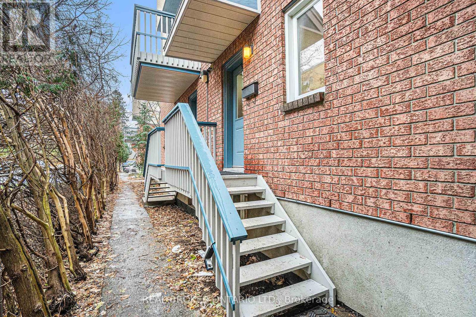 5 - 1204 Shillington Avenue