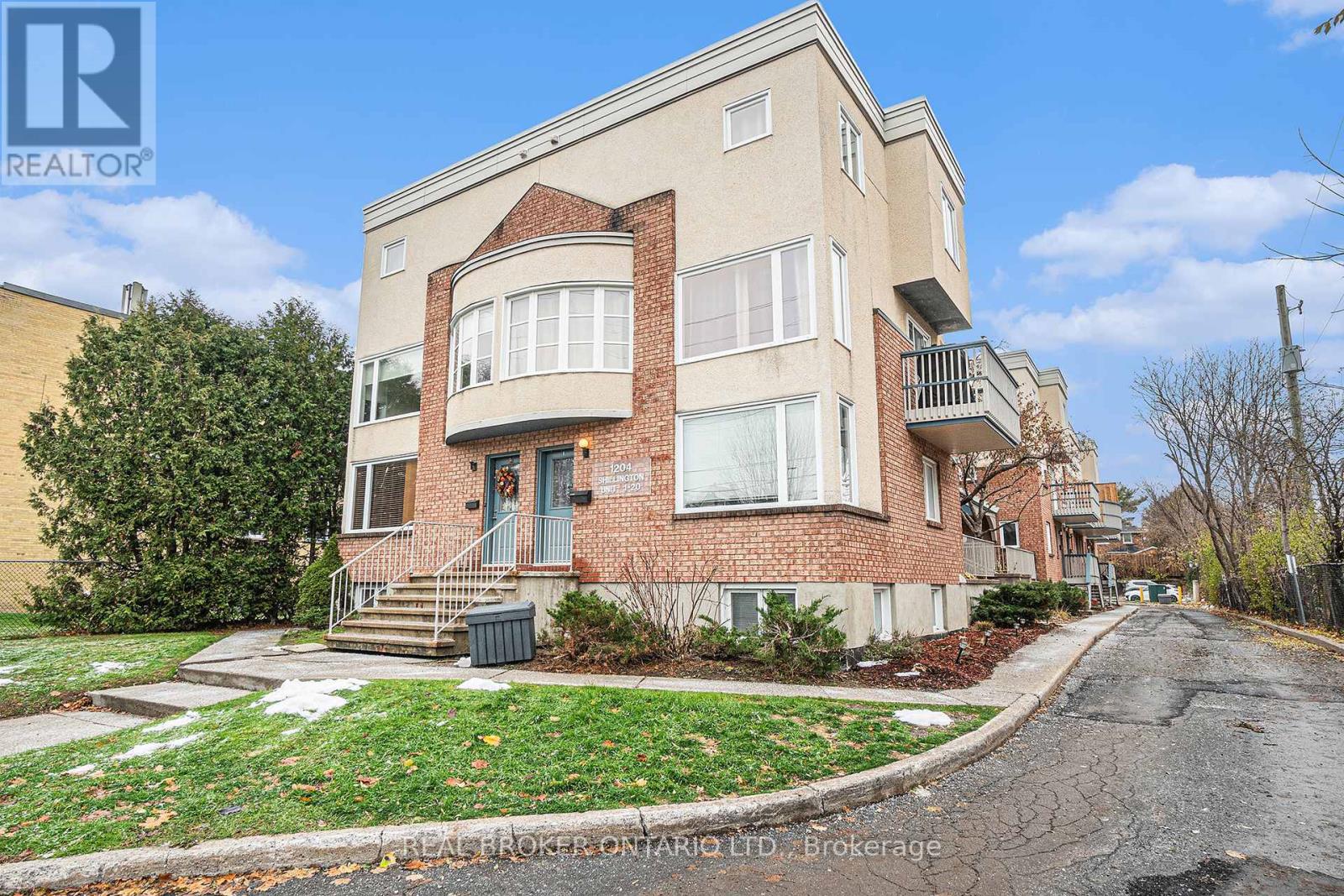 5 - 1204 Shillington Avenue