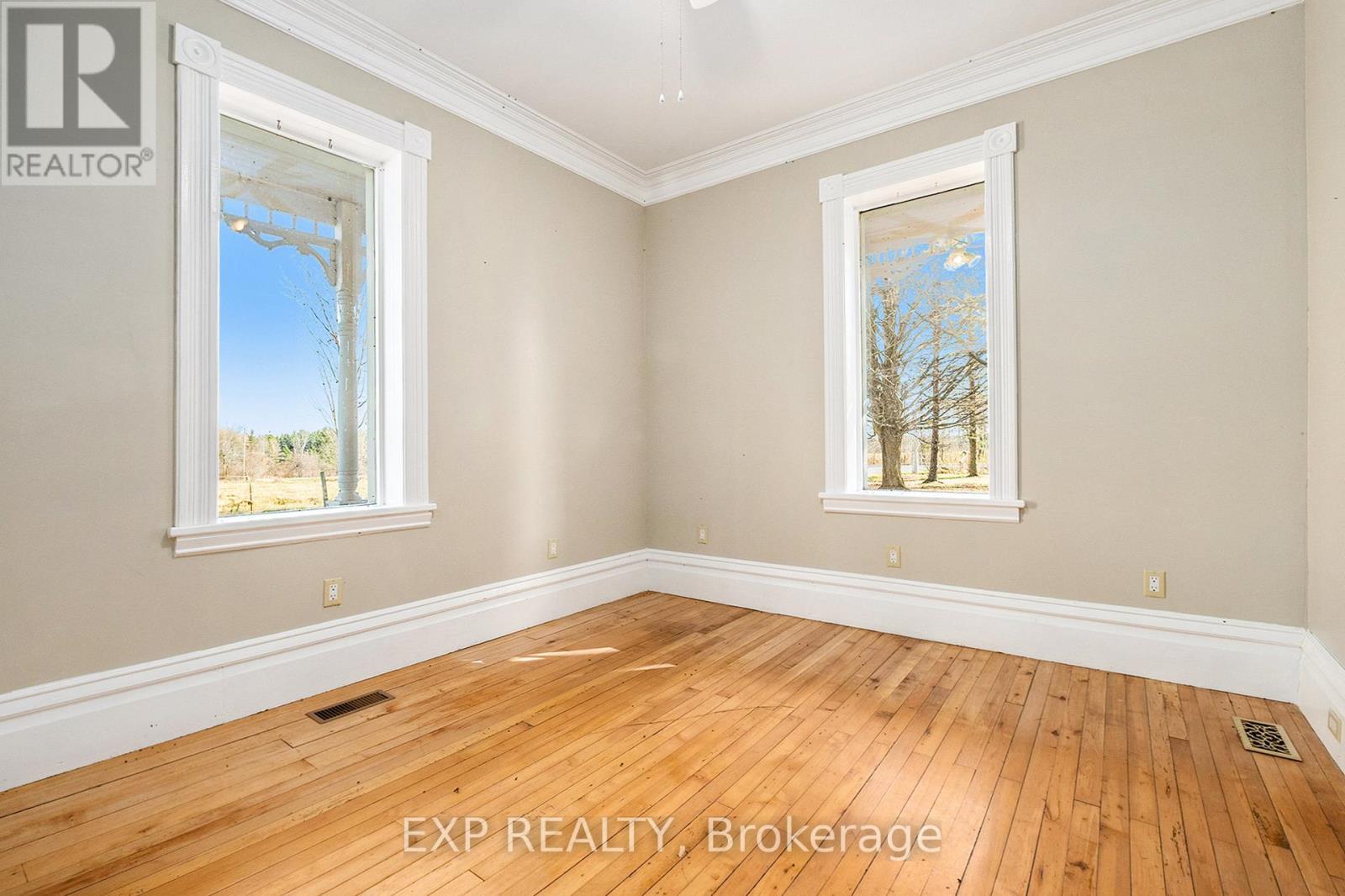 18873 Kenyon Concession 5 Road