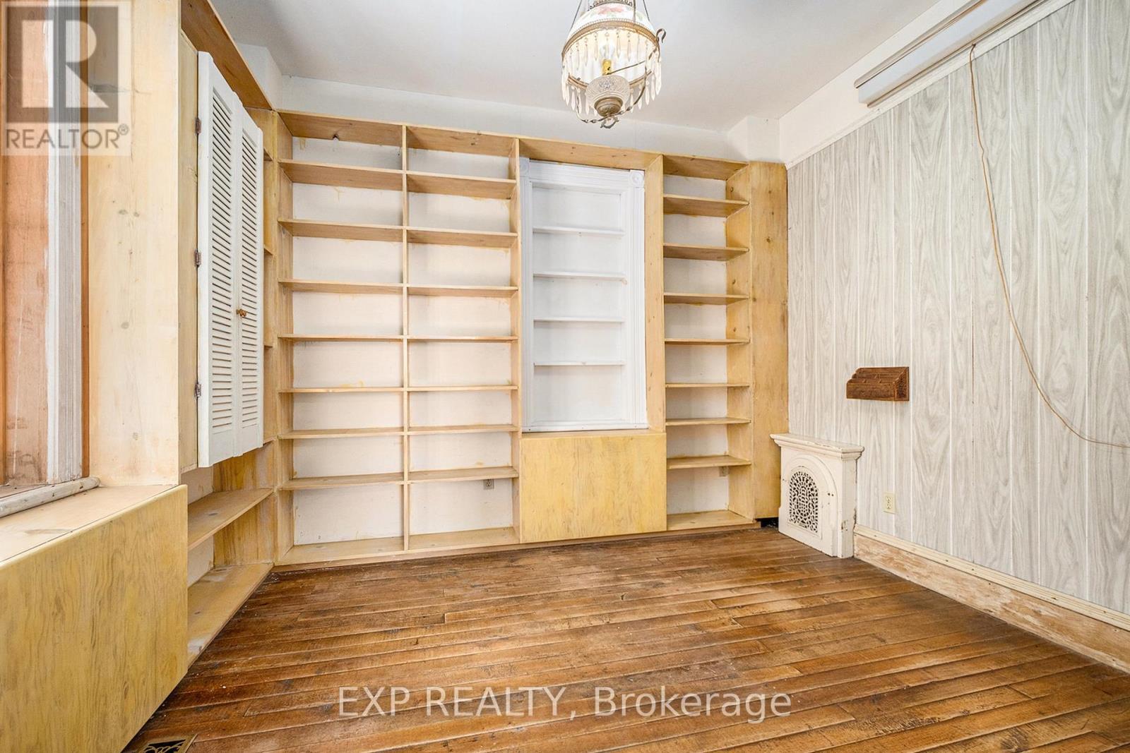 18873 Kenyon Concession 5 Road