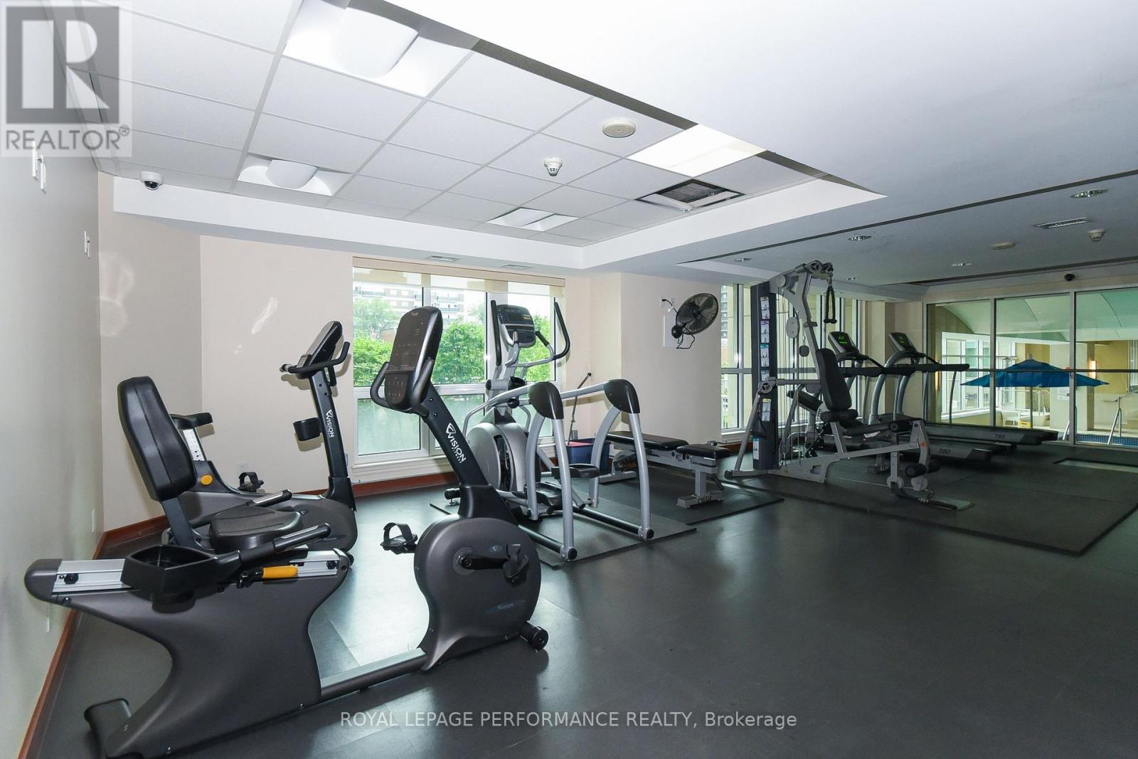 1107 - 234 Rideau Street