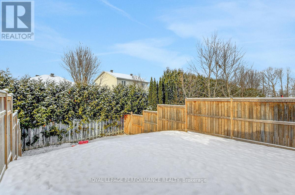 156 Talltree Crescent