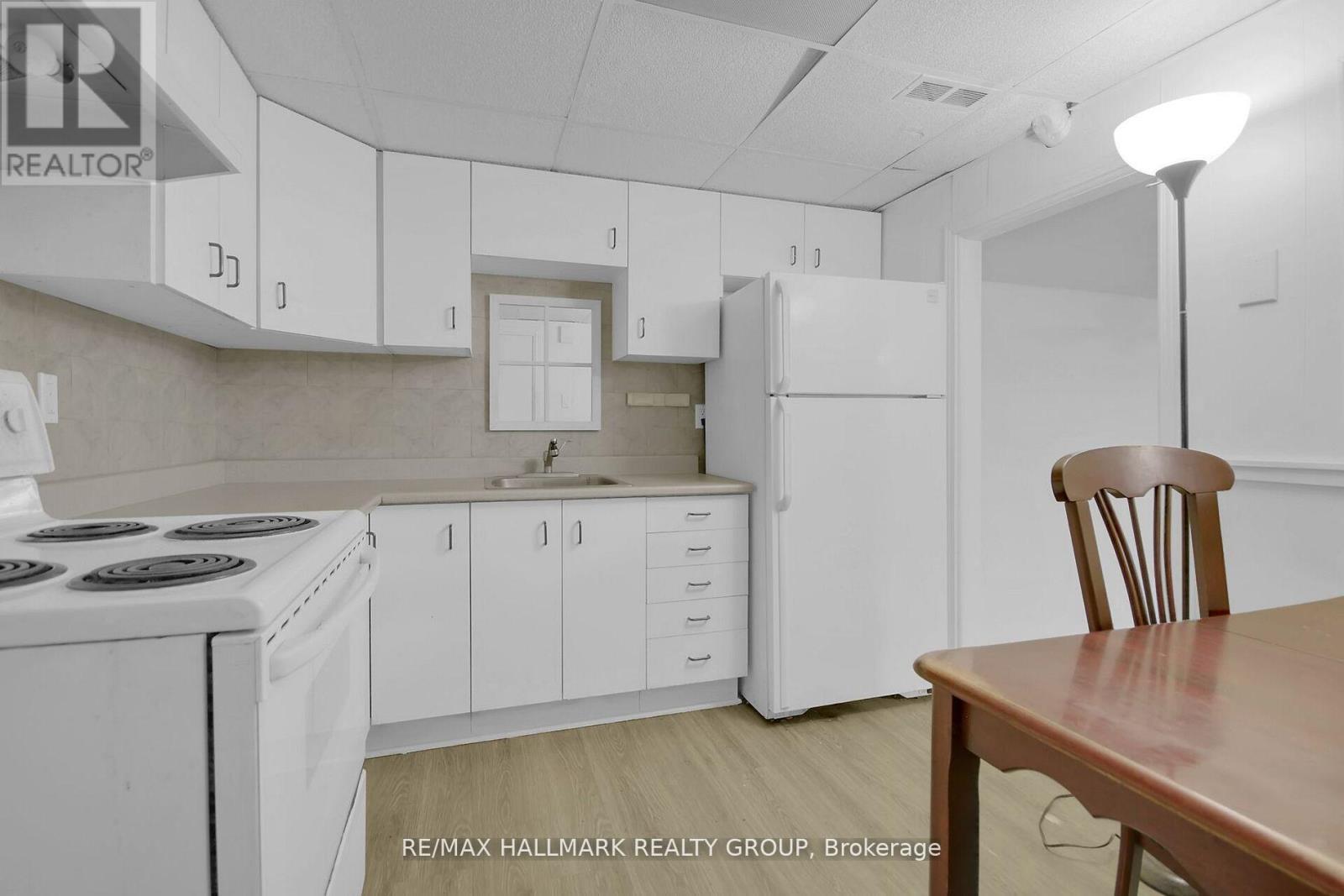 1 - 1821 Walkley Road