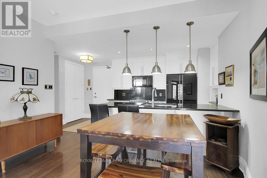 409 - 420 Berkley Avenue