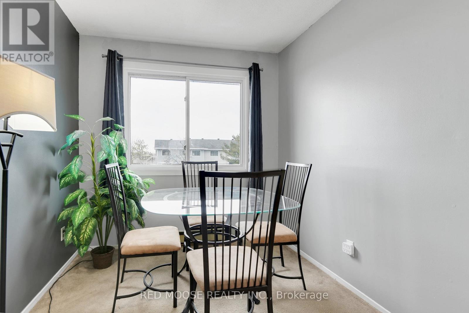 415 - 216 Viewmount Drive