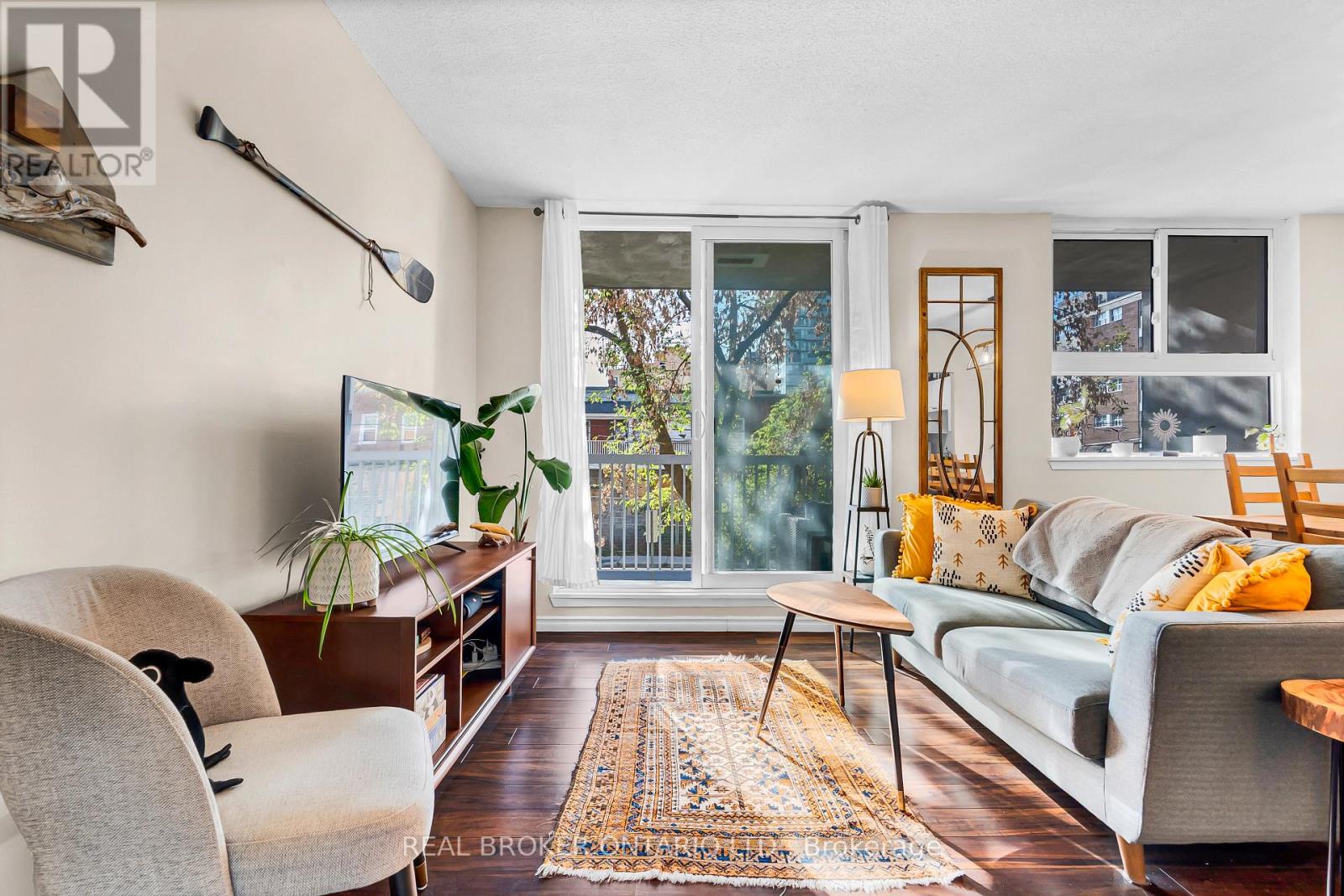 209 - 110 Forward Avenue