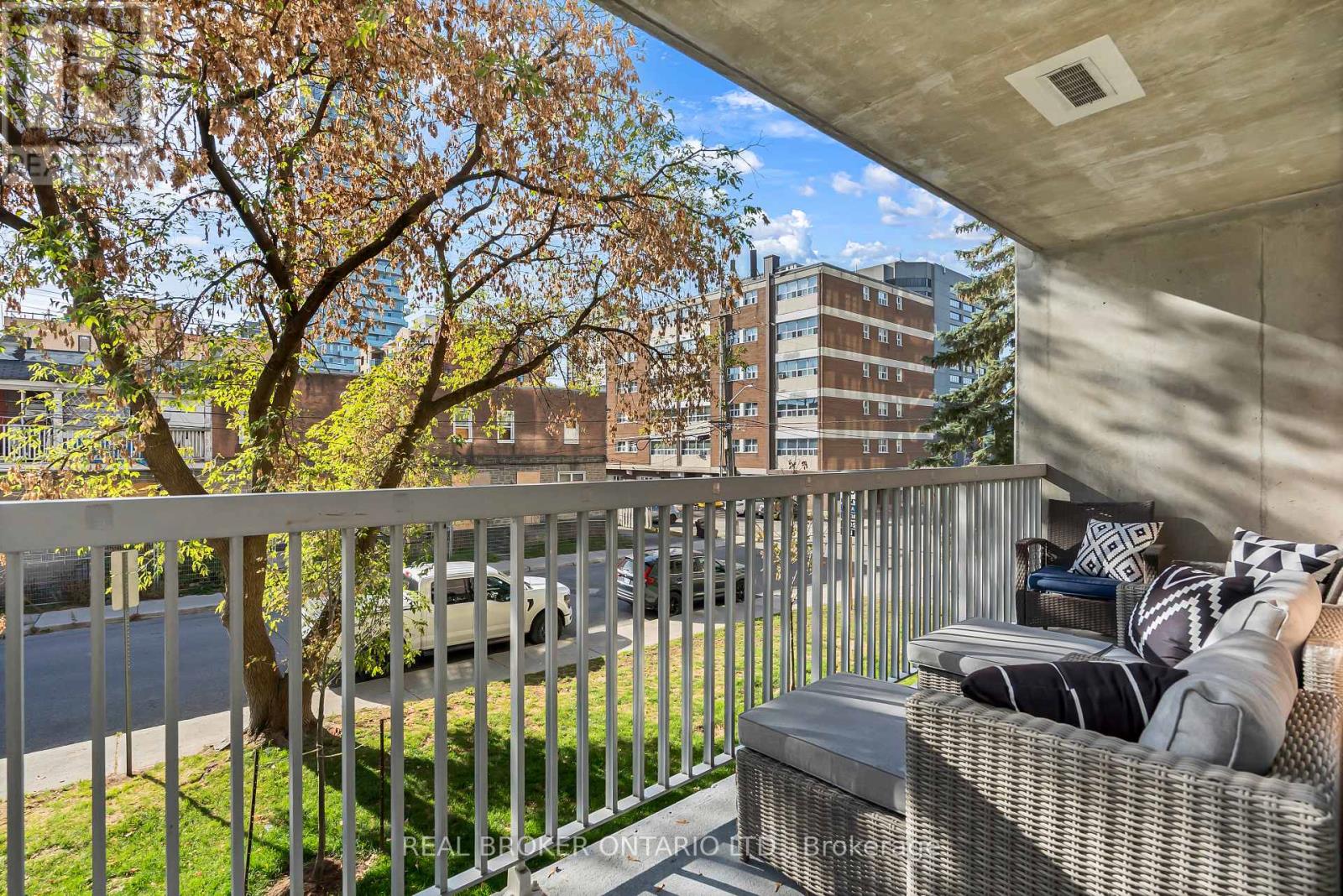 209 - 110 Forward Avenue