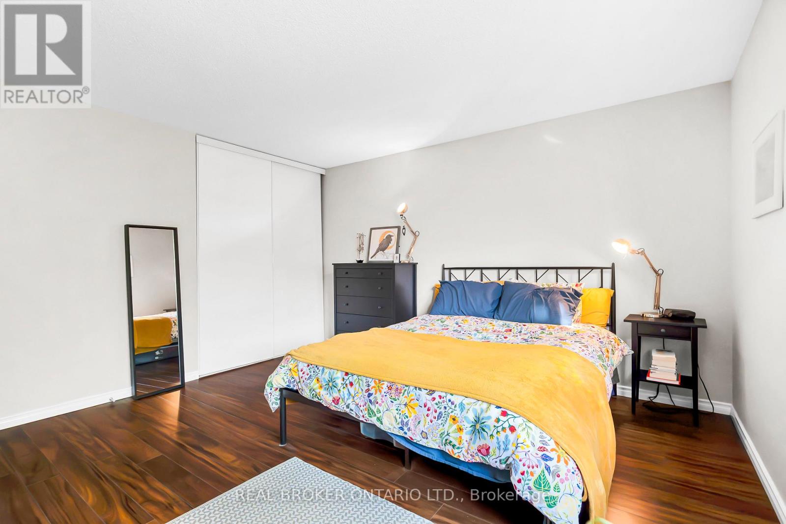 209 - 110 Forward Avenue