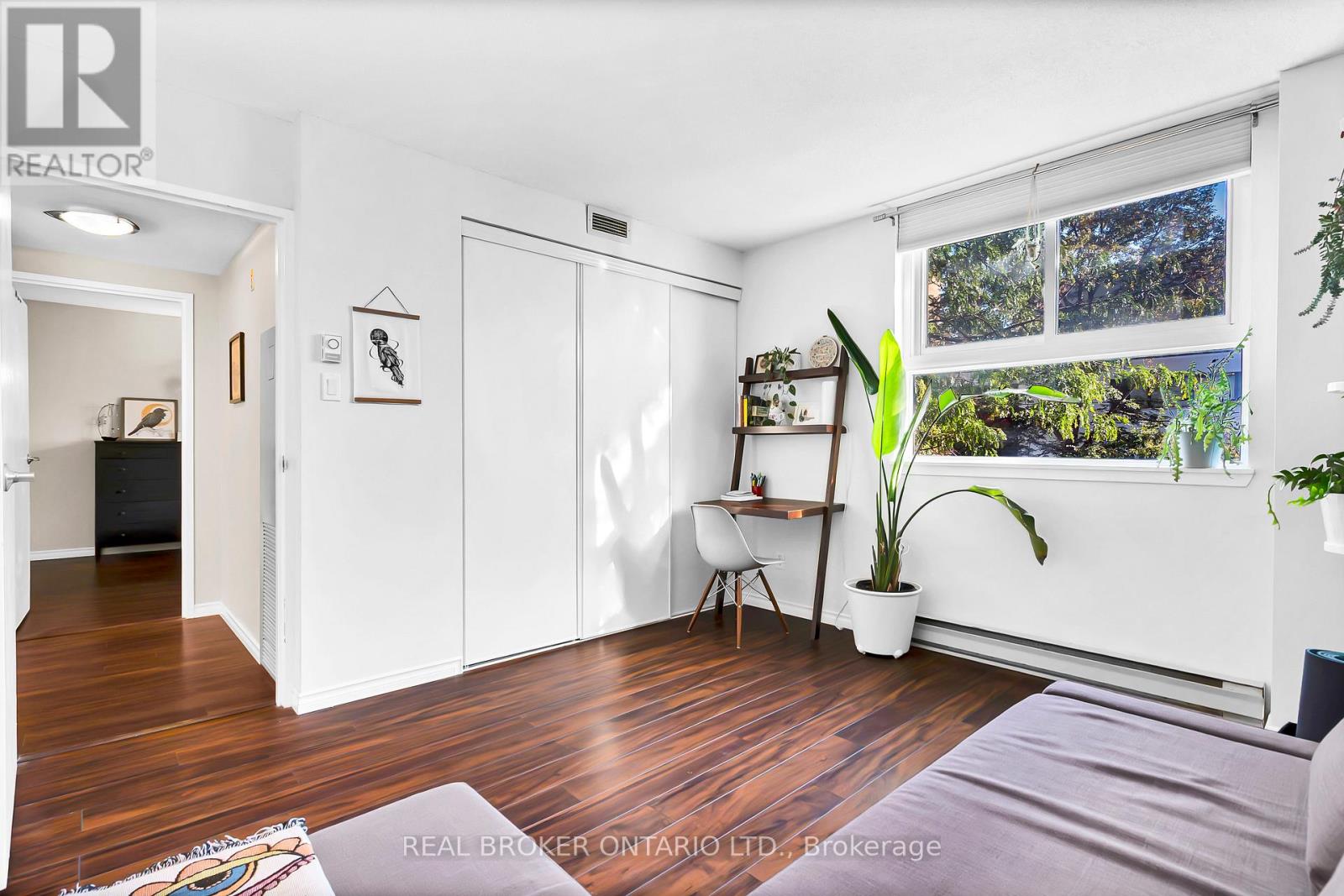 209 - 110 Forward Avenue