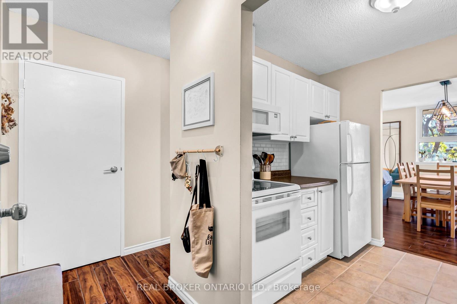 209 - 110 Forward Avenue