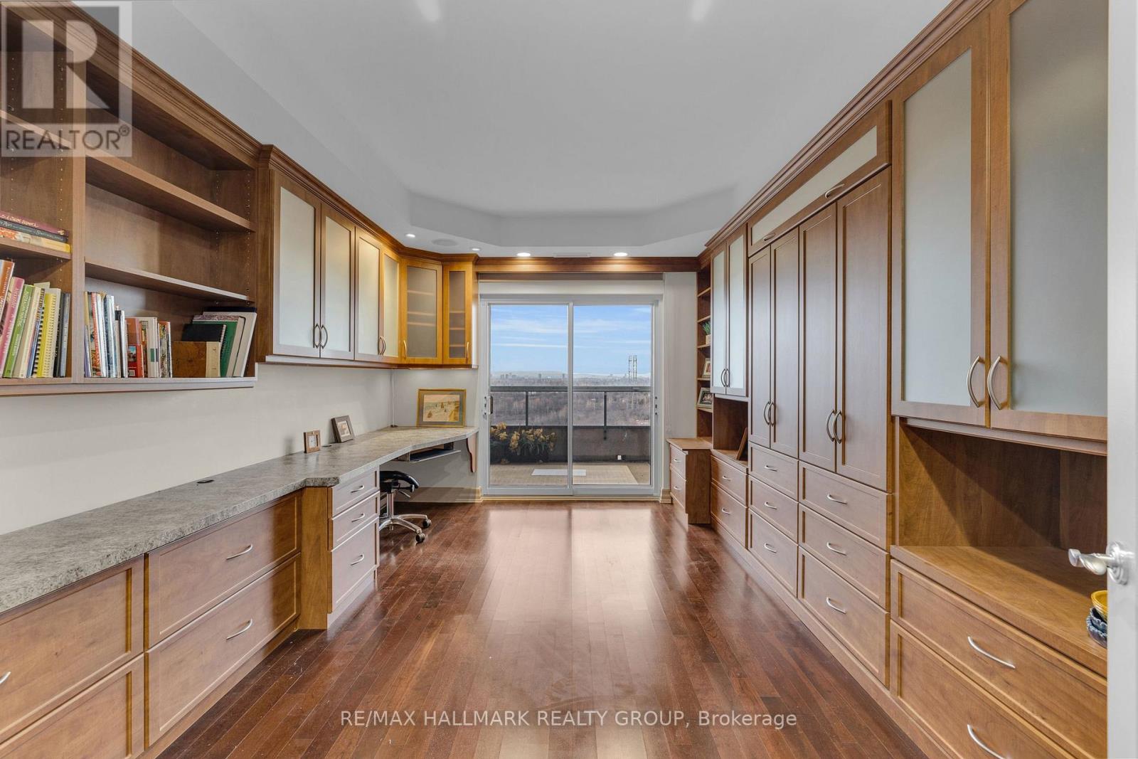 1406 - 3580 Rivergate Way