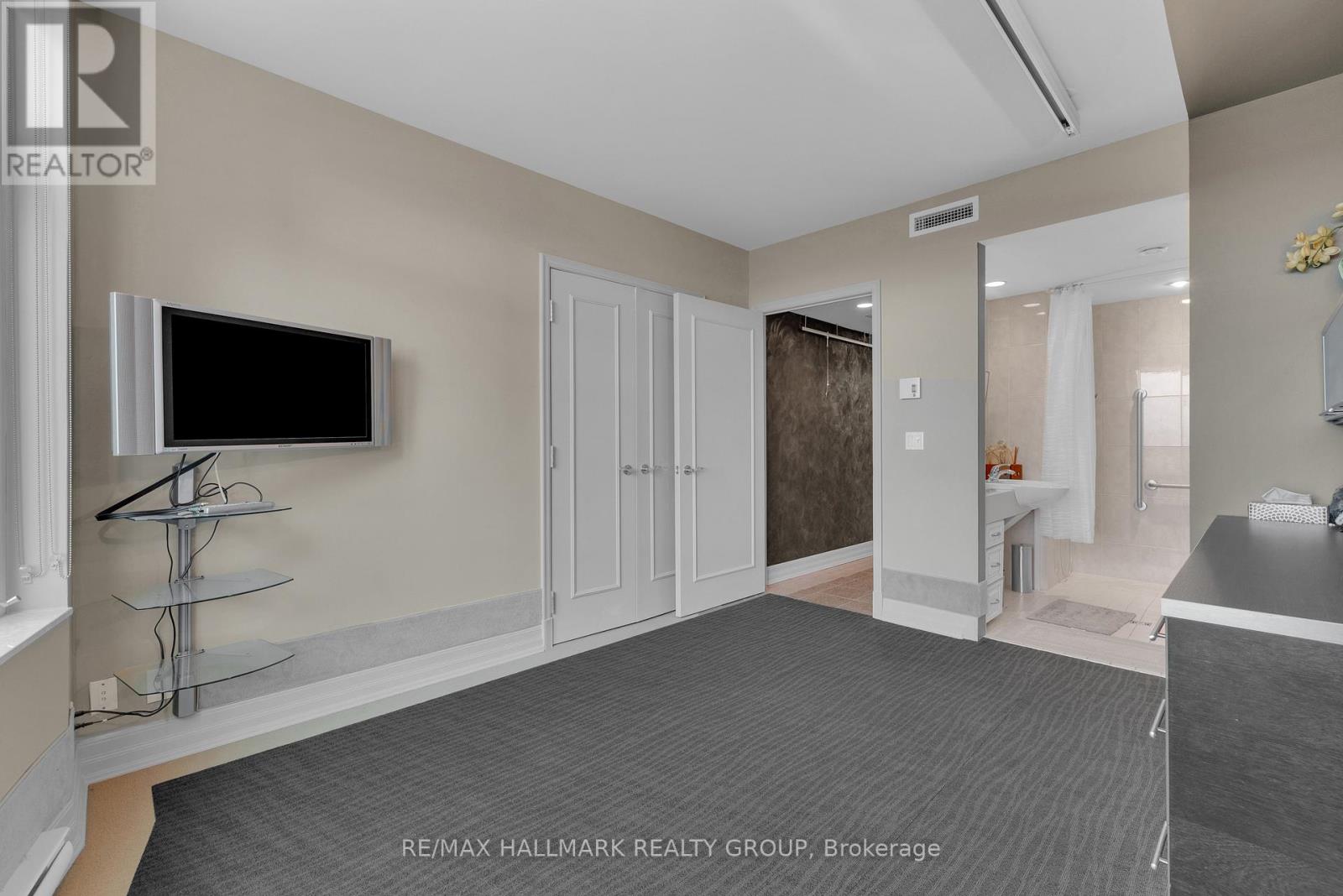 1406 - 3580 Rivergate Way