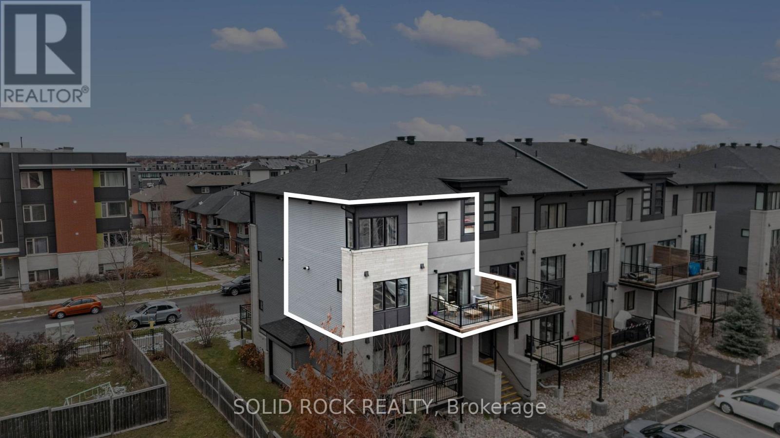 B - 442 Via Verona Avenue N