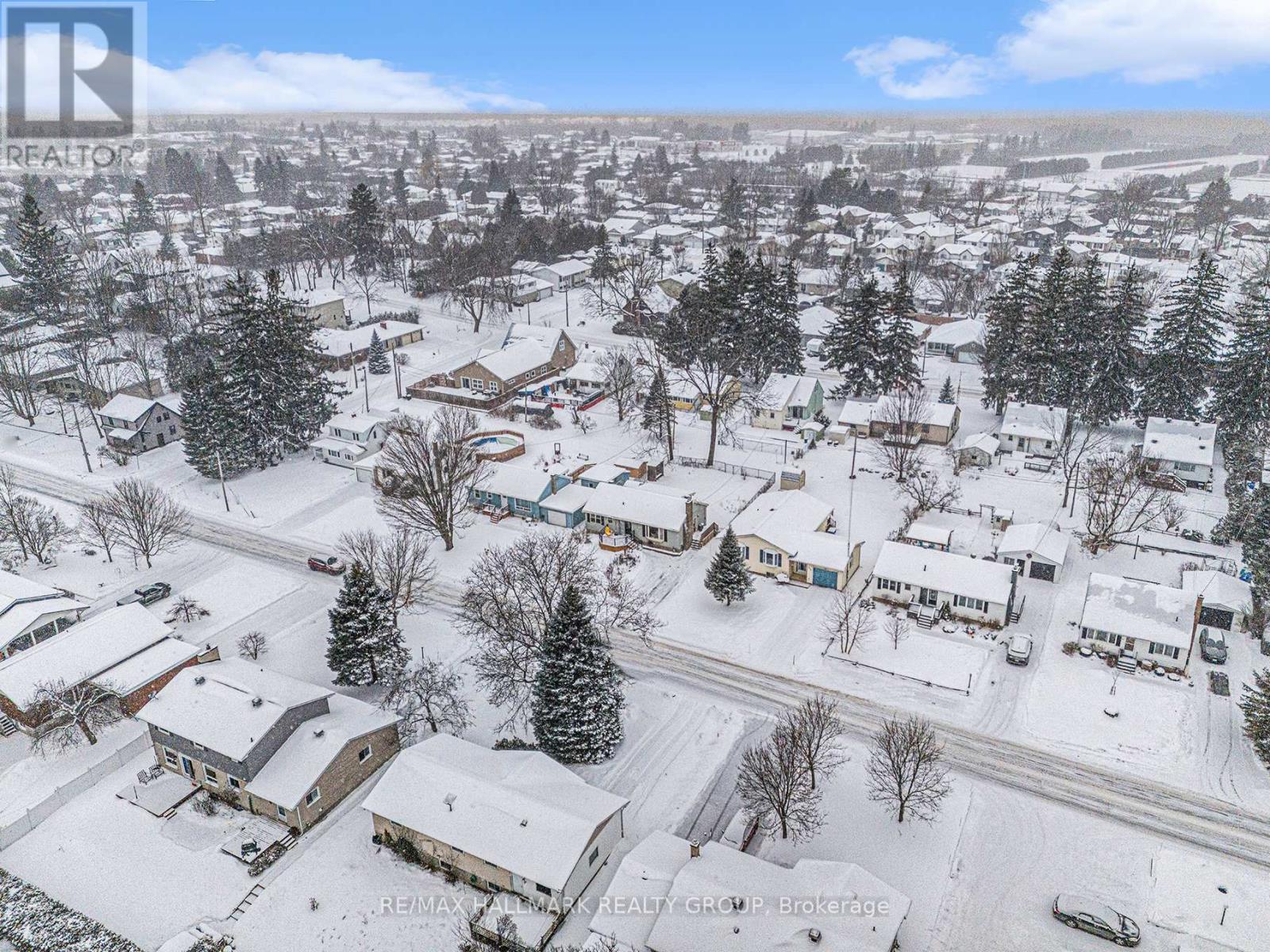 507 Clothier Street E