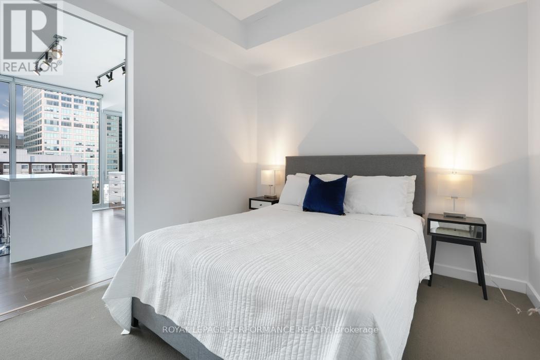 702 - 300 Lisgar Street