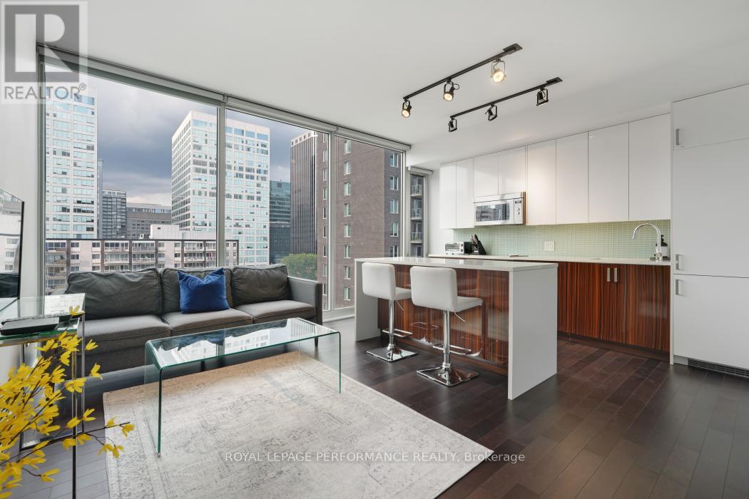 702 - 300 Lisgar Street