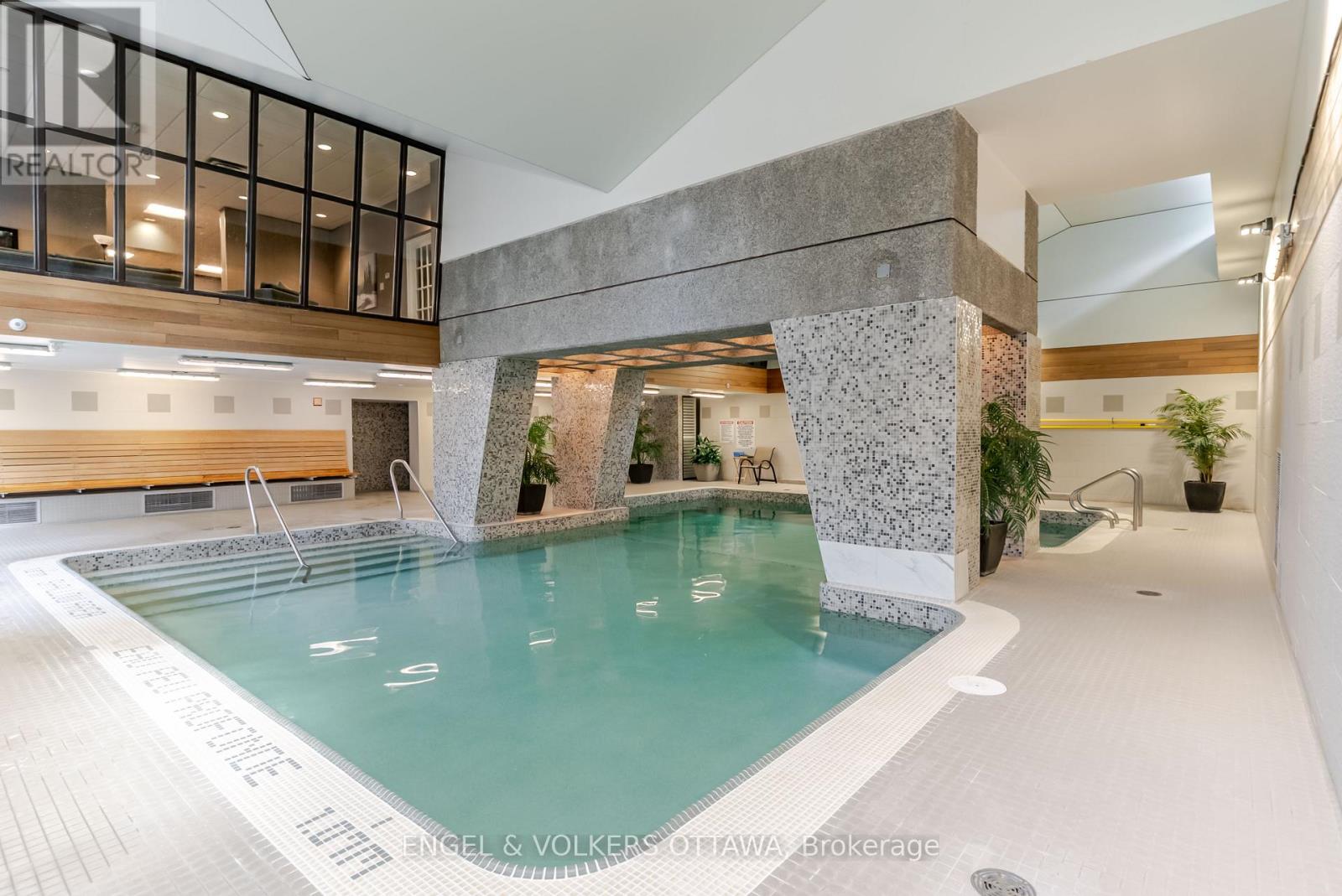 606 - 1171 Ambleside Drive