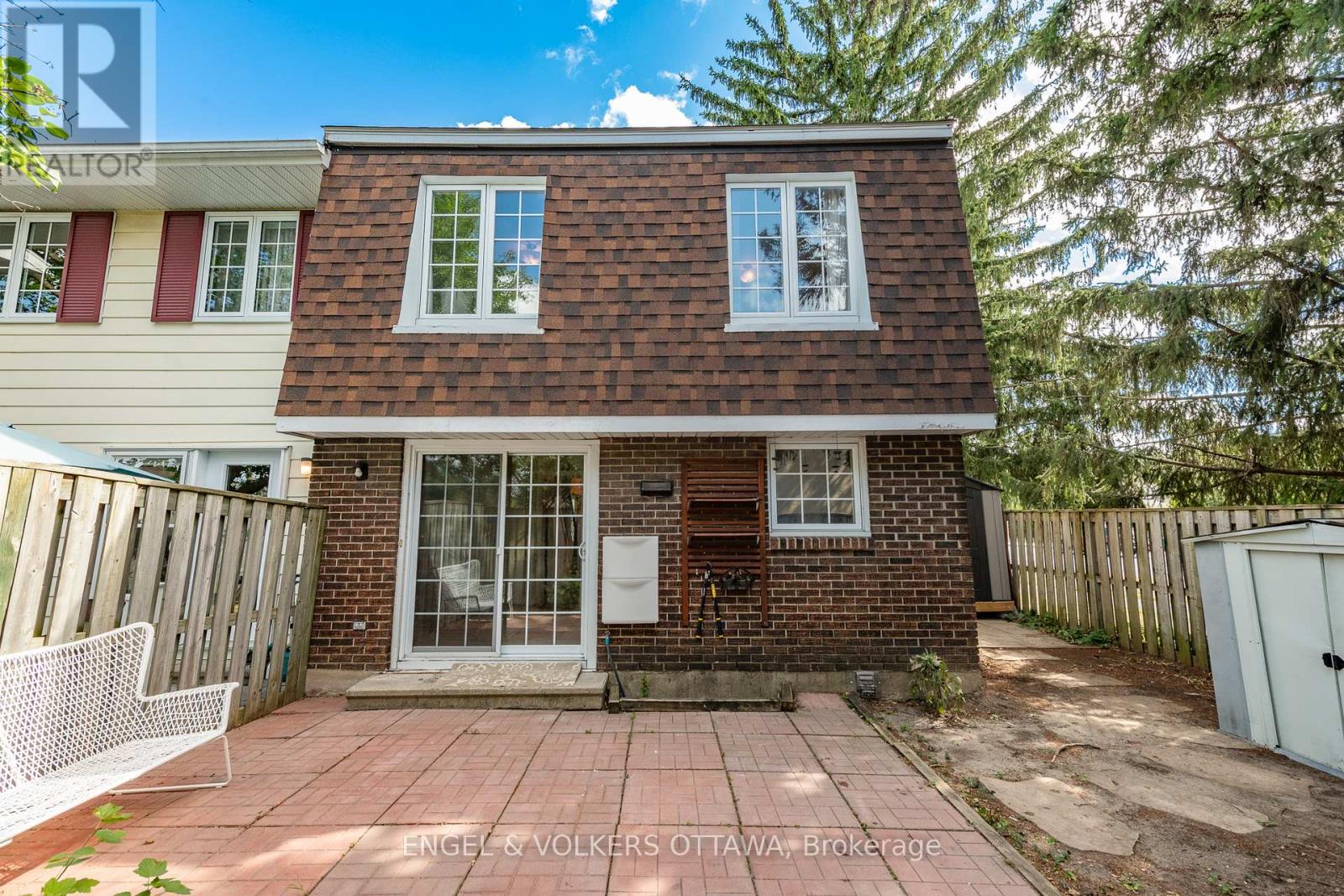 105 - 302 Kintyre Private