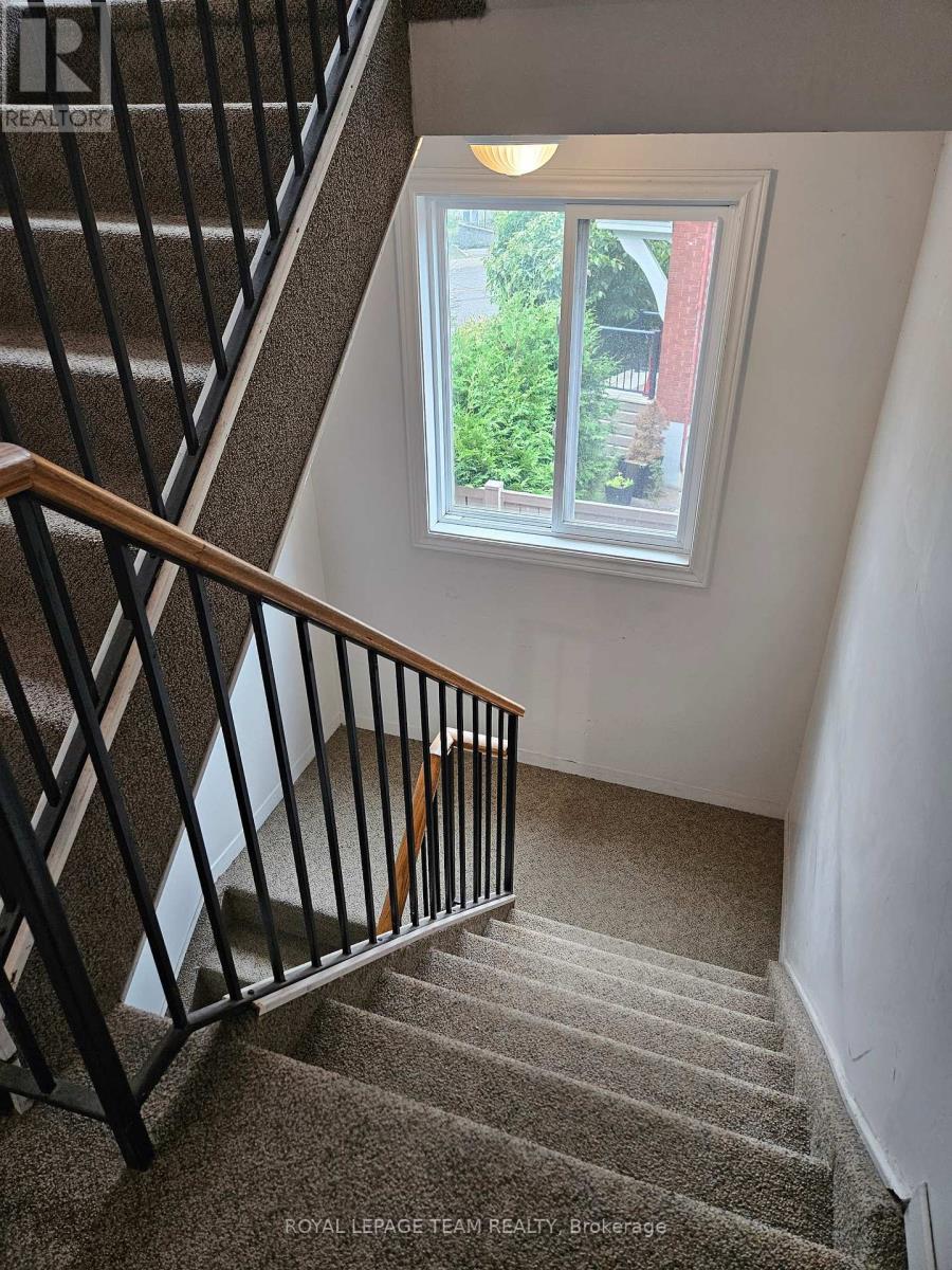 5 - 522 Riverdale Avenue