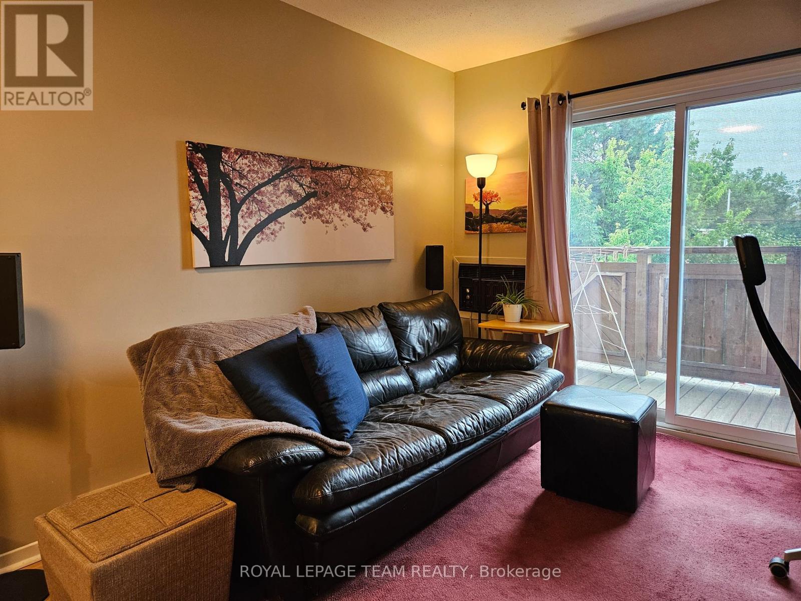 5 - 522 Riverdale Avenue