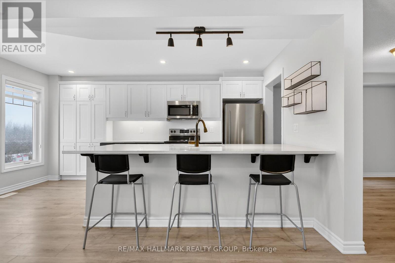 232 Clintonia Street