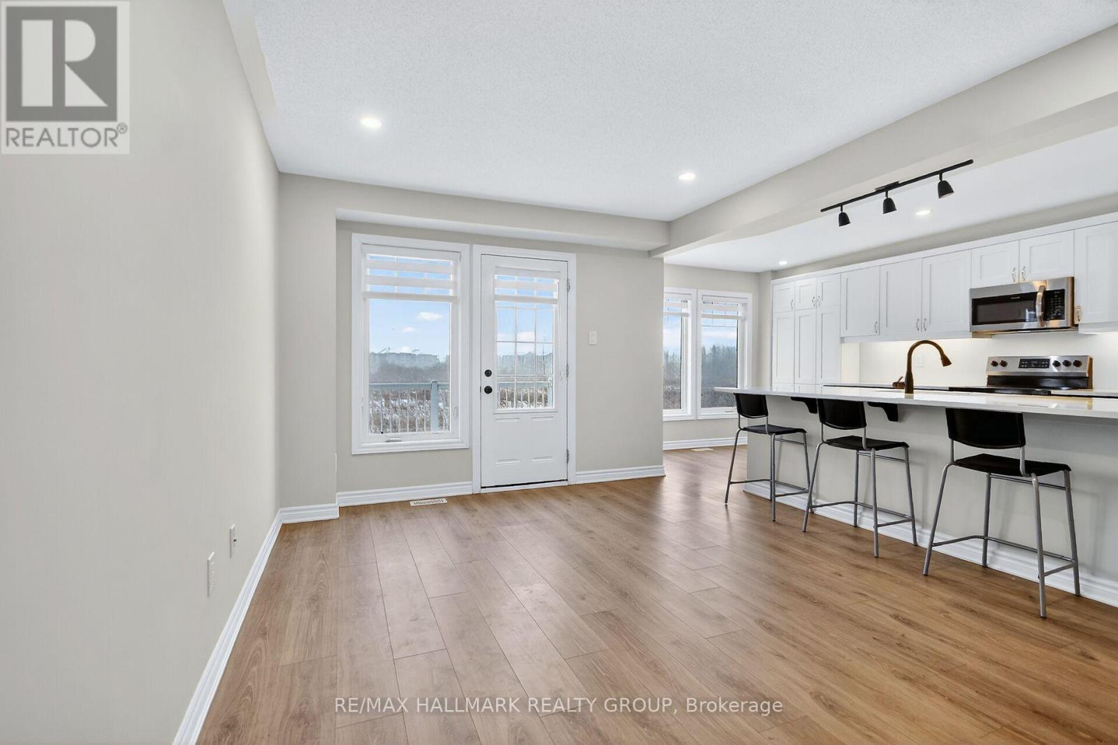 232 Clintonia Street