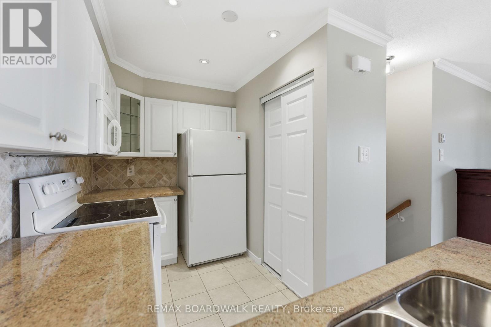 106 - 1760 Cabaret Lane